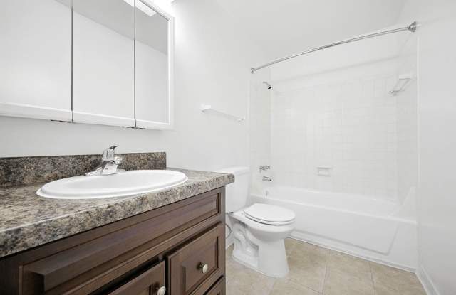 Ashton Pointe Apartments of Indianapolis Gallery 2