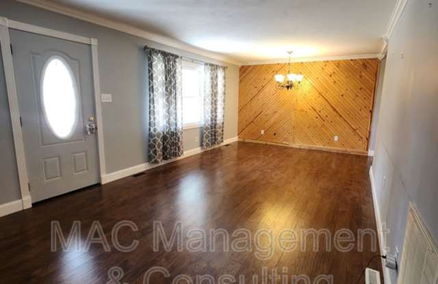 664 1st Avenue South Gallery 2