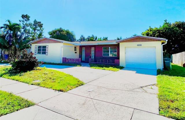 6624 NW 2nd St photos photos