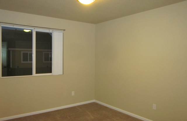 BEAUTIFUL TOWNHOME IN WOLF RANCH! Gallery 3