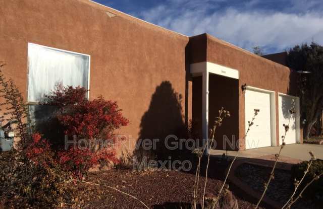 5360 Thomas Pl NE - 5360 Thomas Place Northeast, Albuquerque, NM 87111