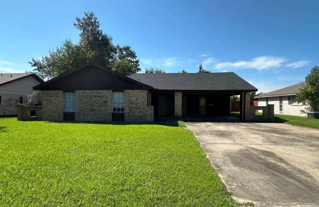 4B/2B Home Available in Lake Charles - 251 Vanessa Avenue, Lake Charles, LA 70605