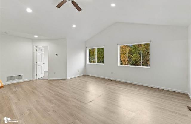 251 W Roy Road - DD Gallery 4
