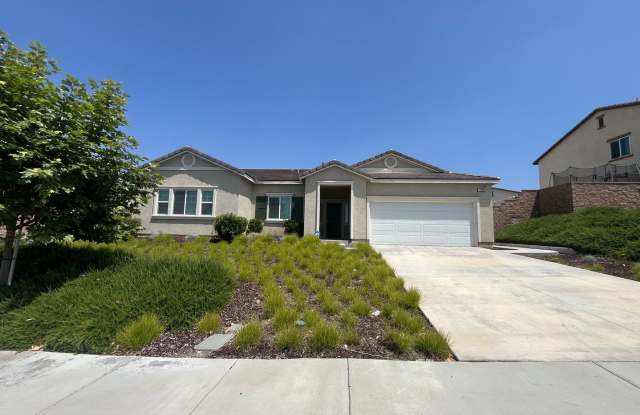 Beautiful 4 Bedroom 2 Bathroom Single Story Home at Fairway Canyon Available Now! photos photos