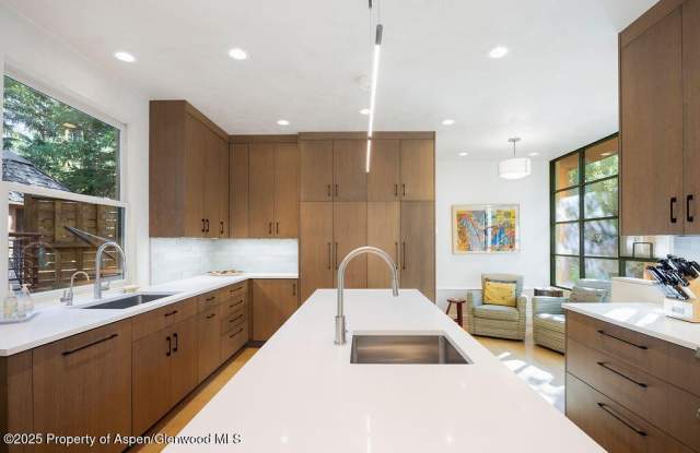 109 Neale Avenue photos photos