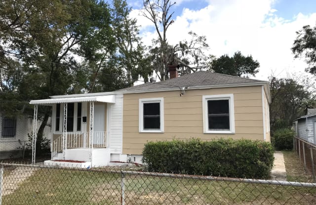 7525 Oakwood St photos photos