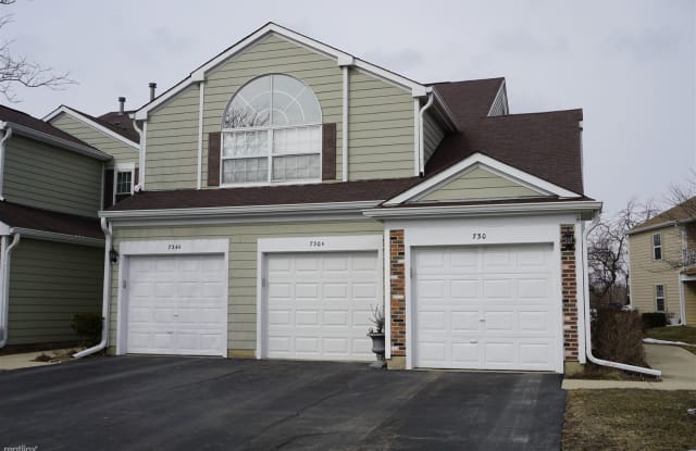 730 W Streamwood Blvd Unit B - 730 West Streamwood Boulevard, Streamwood, IL 60107