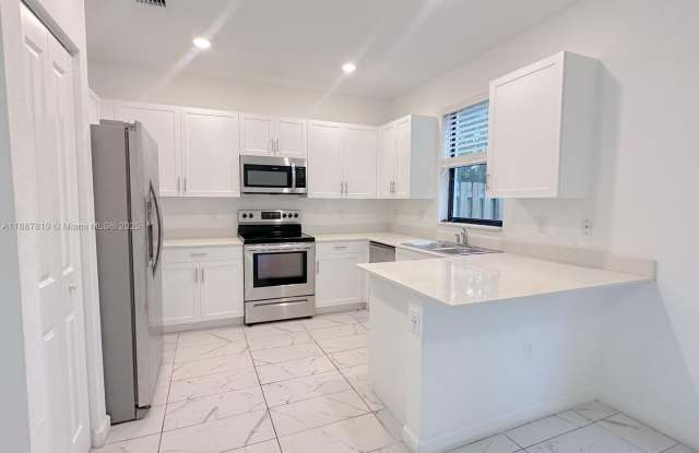 20634 NE 2nd Court 20634, Miami, FL 33179 Gallery 4