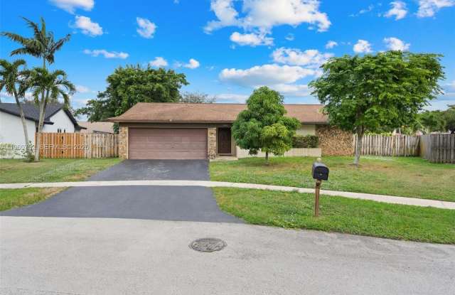 4264 NW 95th Ter photos photos