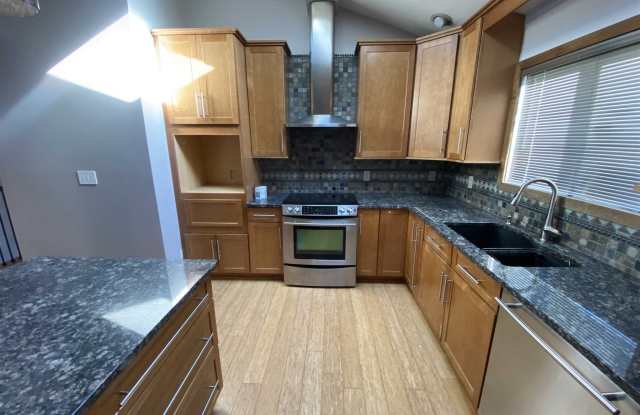 15 KYLE CT Gallery 4