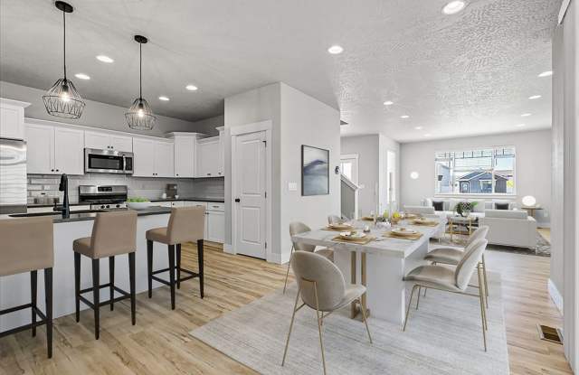 Perfectly designed 5-bedroom, 3-bath single family home Gallery 4