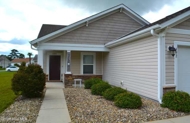 692 Pickering Drive NW Gallery 3