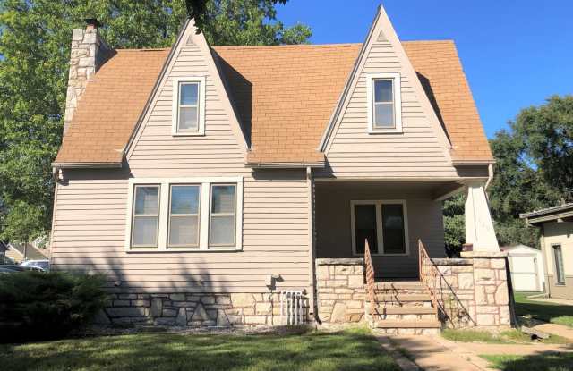 1420 Poyntz Ave Gallery 2