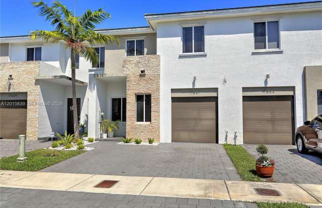 17641 SW 153rd Ct photos photos