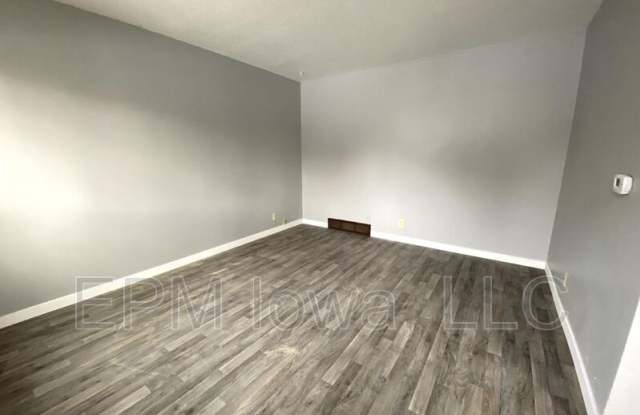 811 West 3rd Street #2 Gallery 3