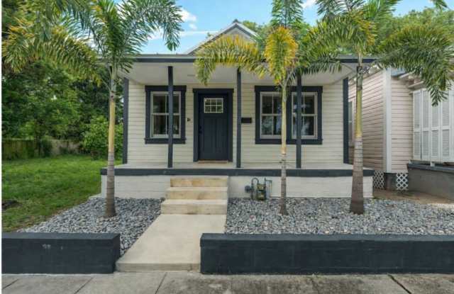 1213 East 12th Avenue photos photos