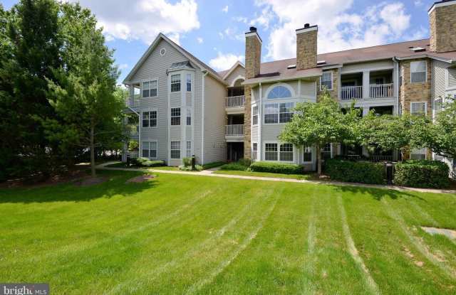5605 WILLOUGHBY NEWTON DR #24 - 5605 Willoughby Newton Drive, Centreville, VA 20120