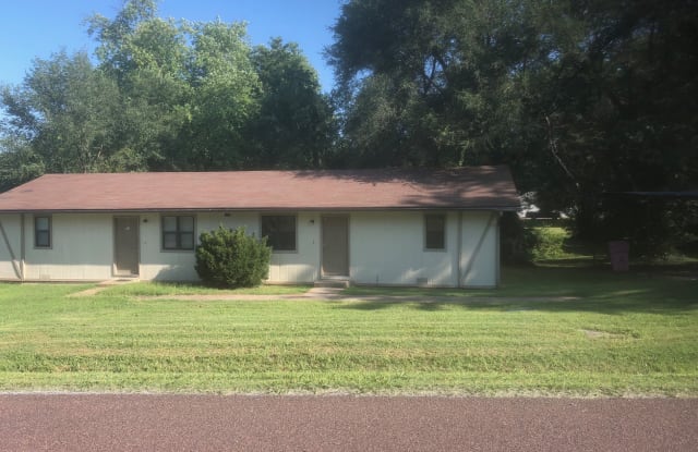 1166 S. Glenn Ave. Apt A - 1166 South Glenn Avenue, Springfield, MO 65802 1166 S. Glenn Ave. Apt A - 1166 South Glenn Avenue, Springfield, MO 65802