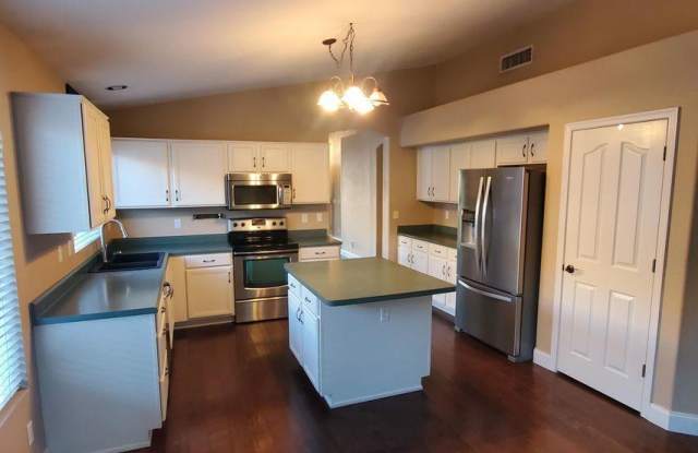 4409 E ROWEL Road Gallery 4