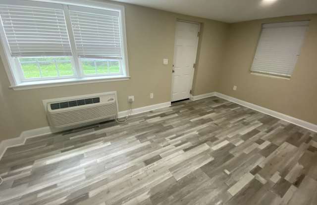 578 Harrop Ln Apt 1 Gallery 3