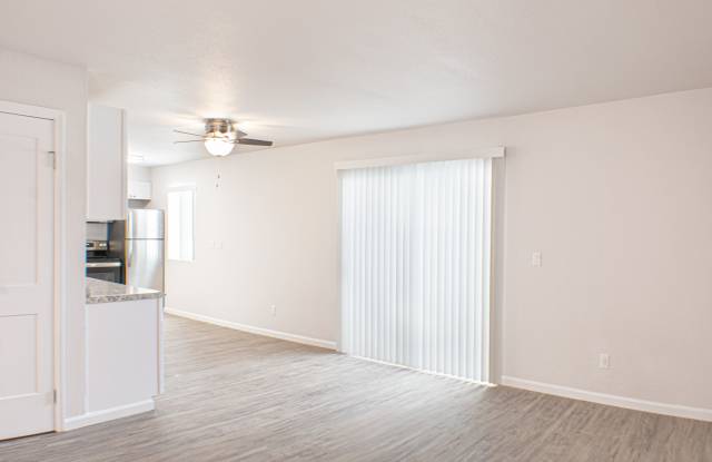 Sand Pebble & Spanish Oaks Apartments photos photos