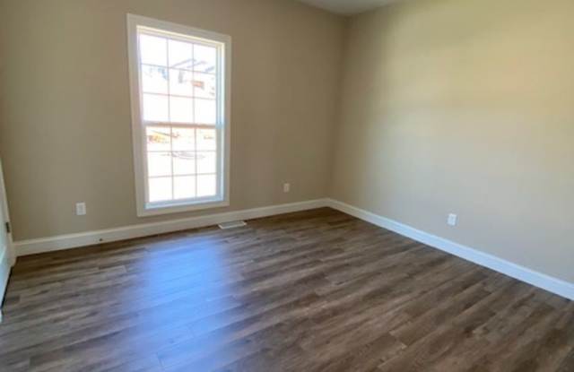 2272 Statten Drive Gallery 3
