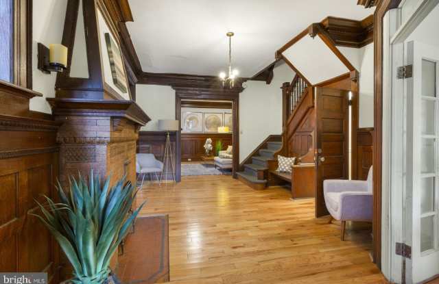 4005 BALTIMORE Avenue Gallery 1