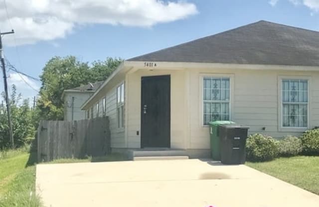 5401 Peacock St - 5401 Peacock, Houston, TX 77033