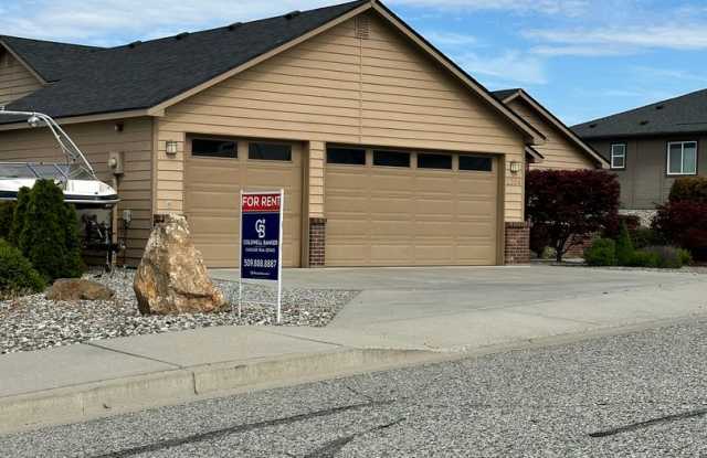 Beautiful Fancher Heights Home for Rent photos photos