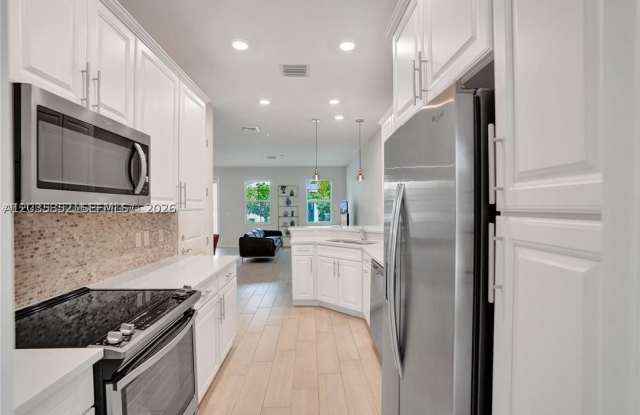 5140 Eucalyptus Dr Gallery 3