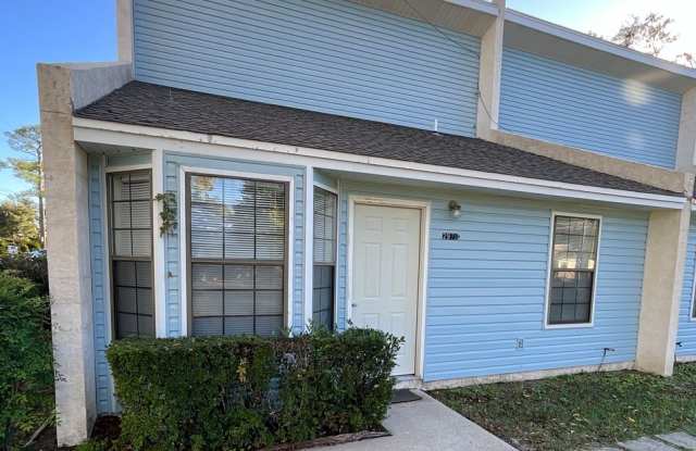 2 Bedroom 2 Bath Townhouse - 2975 Kynes Street, Marianna, FL 32446