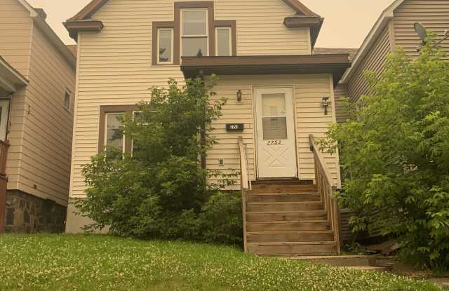 2753 Wellington St Gallery 1