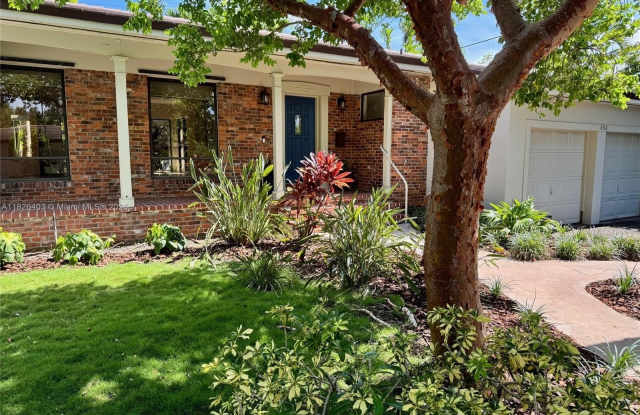 500 Perugia Ave photos photos