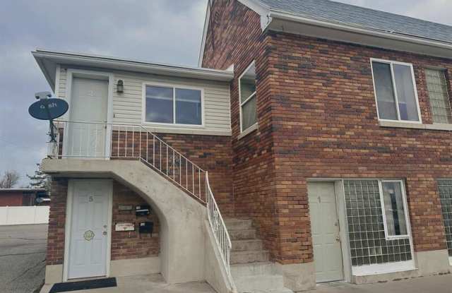 28 N 200 E - 28 North 200 East, Tremonton, UT 84337