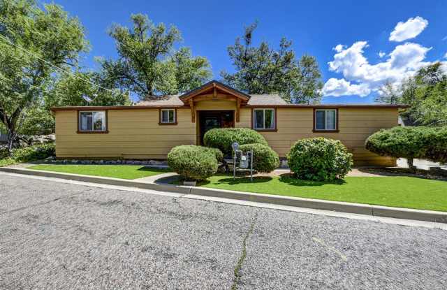 Price Reduction - Adorable 2 Bed, 1 Bath Home in Prescott! - 605 Ruth Street, Prescott, AZ 86301