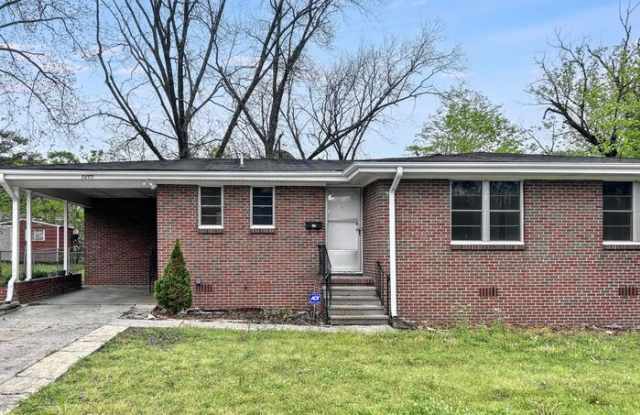 1205 Woodward Road photos photos
