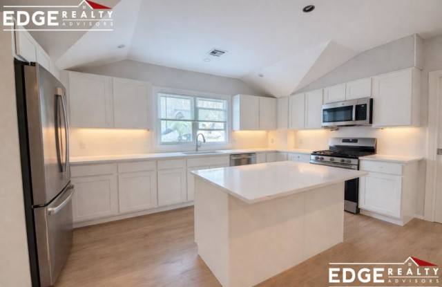 28 Brooks St. photos photos