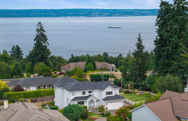 Renovated VIEW Kingston Home Near Ferry for Rent photos photos