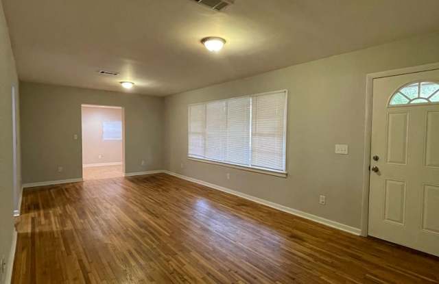 New Listing! 311 Whetstone Dr Montgomery, AL 36109-3525 Gallery 4
