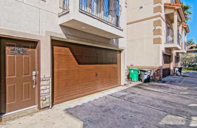 2540 Prospect Street Gallery 4
