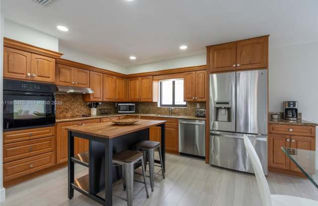 510 SE 3rd Avenue A, Dania Beach, FL 33004 photos photos