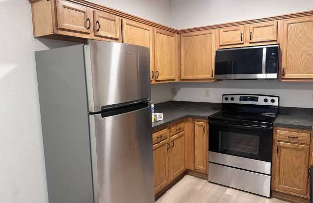 2 Bed | 1 Bath Apartment on the 1st Floor in Grain Valley at the Creekside Village Apartments Gallery 2
