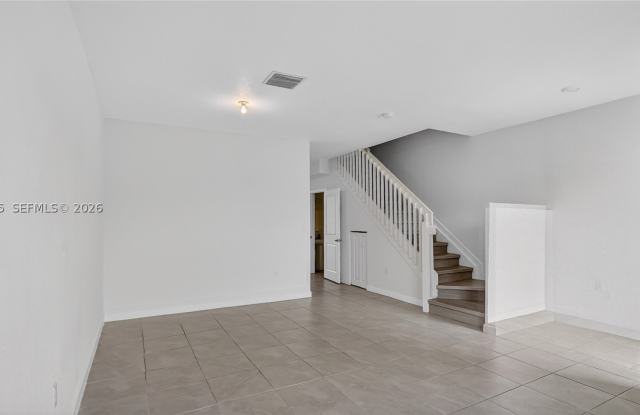 12123 NW 23rd Ct Gallery 2