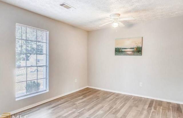 5883 Poplin Ct Gallery 4