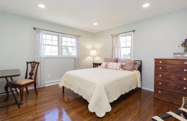 41 Hampton Bays Drive Gallery 4