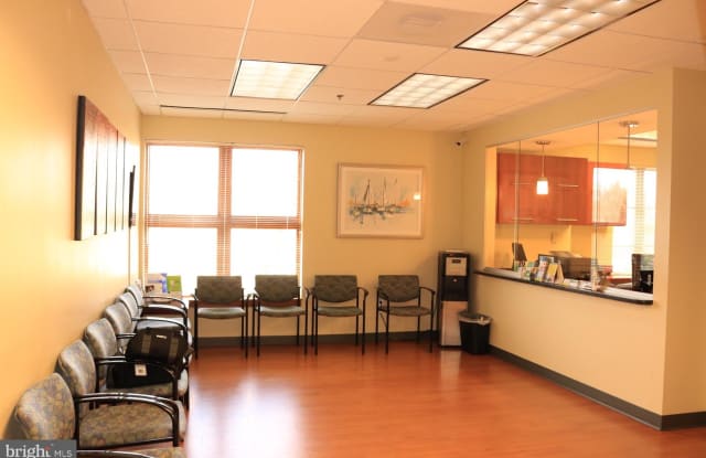 8609 SUDLEY RD #204 - 8609 Sudley Rd, Loch Lomond, VA 20110