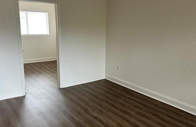 778 RIDENHOUR Circle Gallery 3