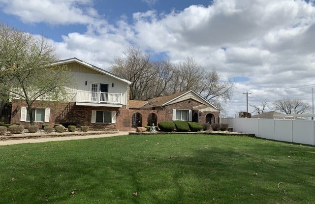 15835 Campbell Avenue - 15835 Campbell Avenue, Harvey, IL 60426