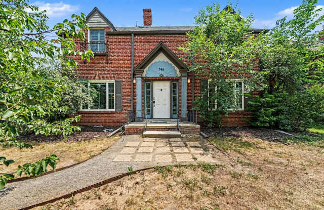 Classic Denver Charm Meets Modern Flexibility photos photos