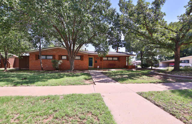 5605 Geneva Avenue Gallery 1